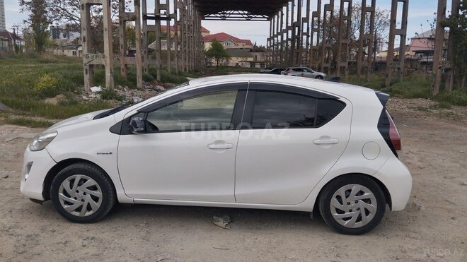 Toyota Aqua 2016, 57,000 km - 1.5 l - Bakı