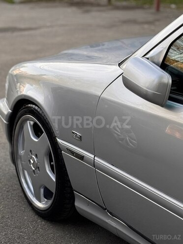 Mercedes C 240 2000, 346,000 km - 2.4 l - Bakı