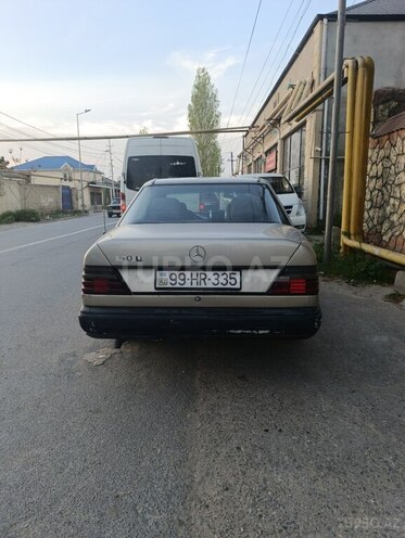 Mercedes E 250 1986, 476,000 km - 2.5 л - Bakı