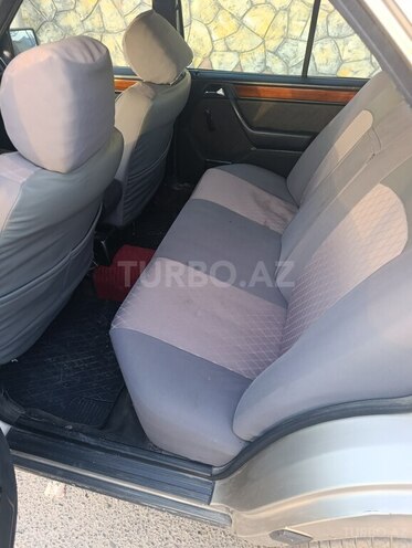 Mercedes E 250 1986, 476,000 km - 2.5 л - Bakı