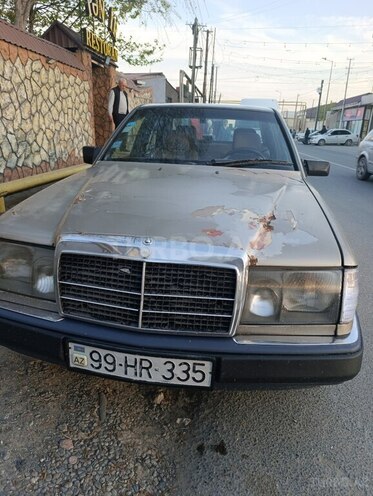 Mercedes E 250 1986, 476,000 km - 2.5 л - Bakı
