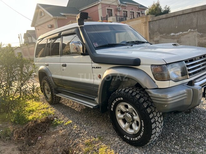 Mitsubishi Pajero 1993, 450,000 km - 2.8 l - Bakı