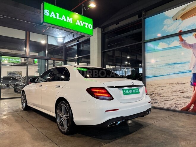 Mercedes E 200 d-4