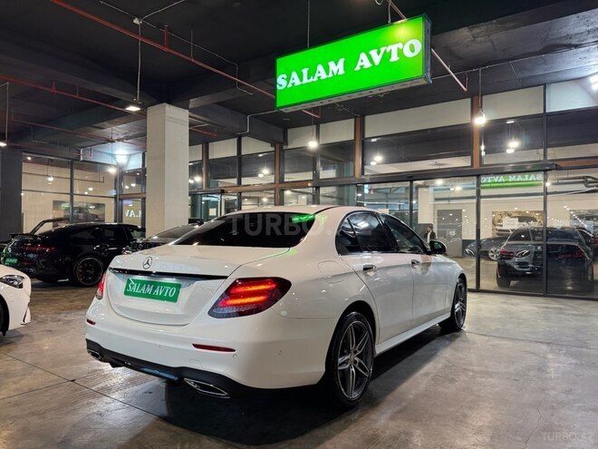 Mercedes E 200 d-5