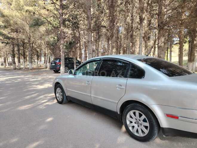 Volkswagen Passat 2003, 264,727 km - 1.8 l - Sumqayıt
