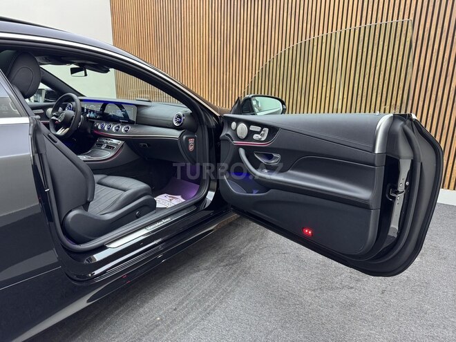 Mercedes E 220 d-13