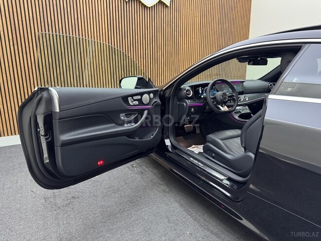 Mercedes E 220 d-8