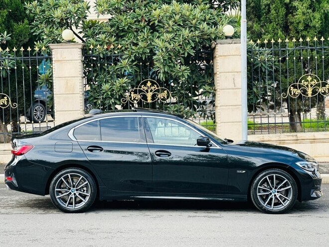 BMW 320e 2022, 24,900 km - 2.0 l - Gəncə