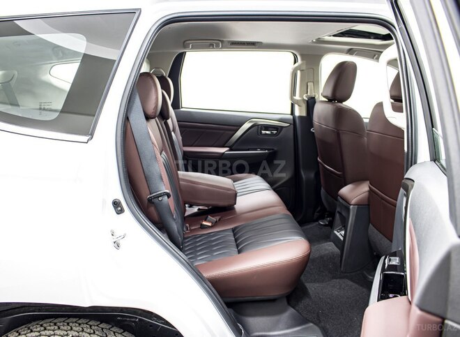 Mitsubishi Pajero Sport-27