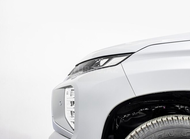 Mitsubishi Pajero Sport-8