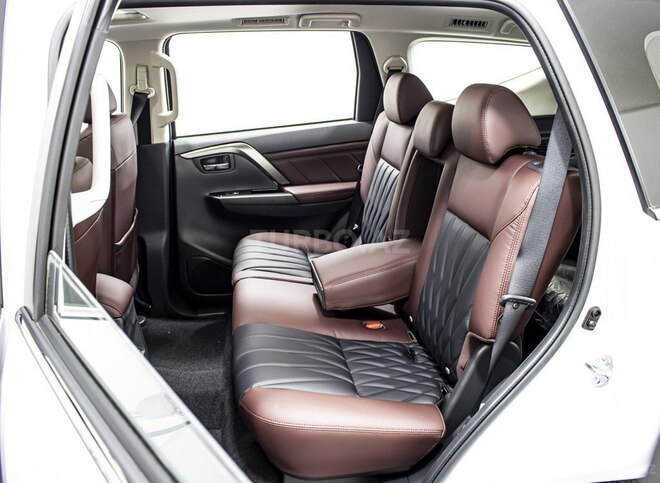 Mitsubishi Pajero Sport-26