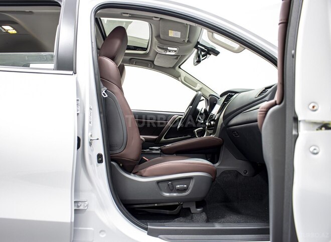 Mitsubishi Pajero Sport-28