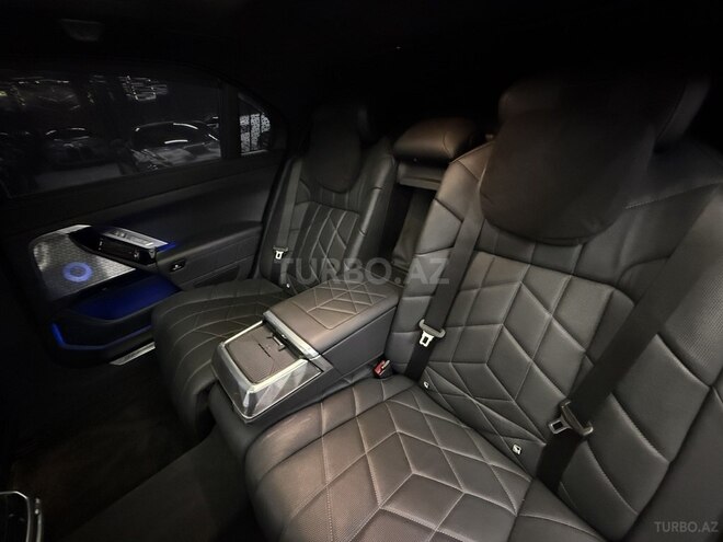 BMW i7 2022, 45,000 km - 0.0 l - Bakı