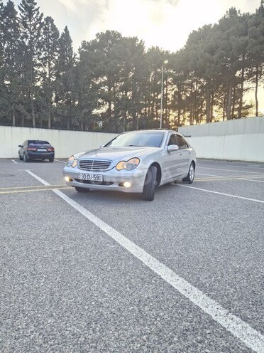 Mercedes C 240 2001, 285,000 km - 2.4 л - Sumqayıt