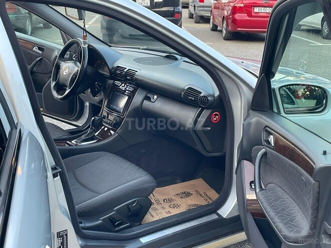 Mercedes C 240 2001, 285,000 km - 2.4 л - Sumqayıt