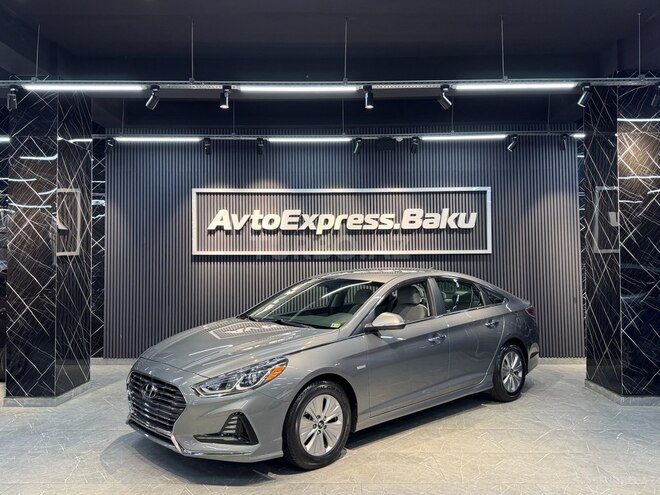 Hyundai Sonata-1