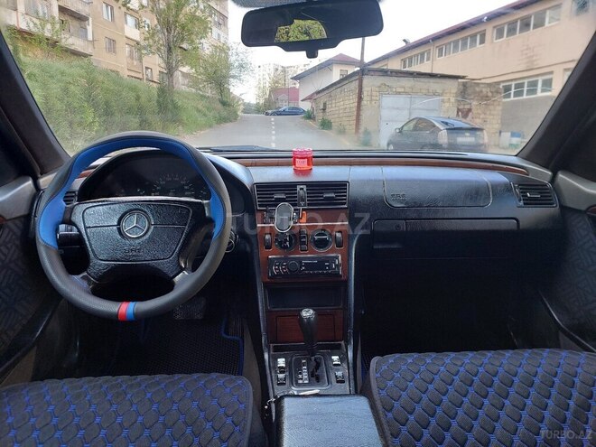 Mercedes C 180 1995, 290,000 km - 1.8 л - Bakı