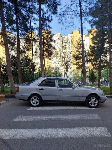Mercedes C 180 1995, 290,000 km - 1.8 л - Bakı