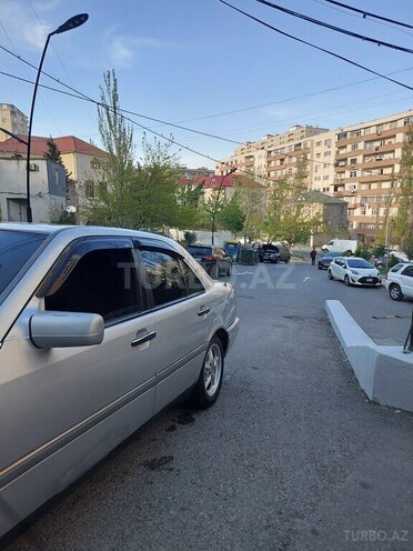 Mercedes C 180 1995, 290,000 km - 1.8 л - Bakı