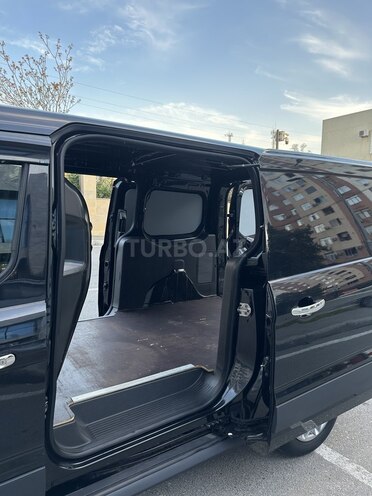Ford Transit Connect-13