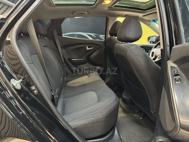 Hyundai ix35-12
