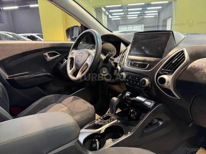 Hyundai ix35-15