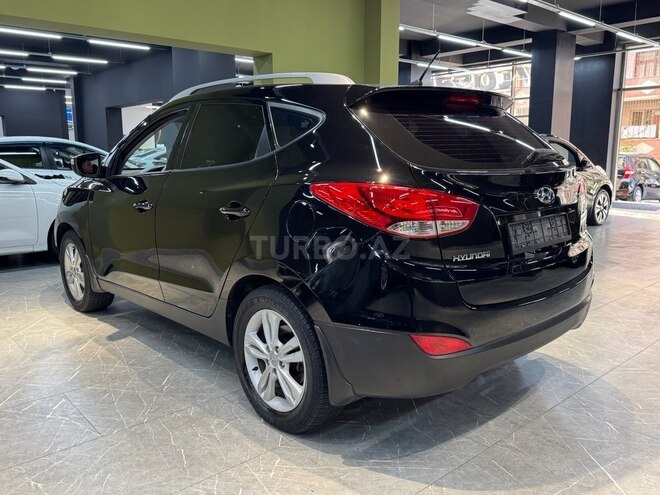 Hyundai ix35-7