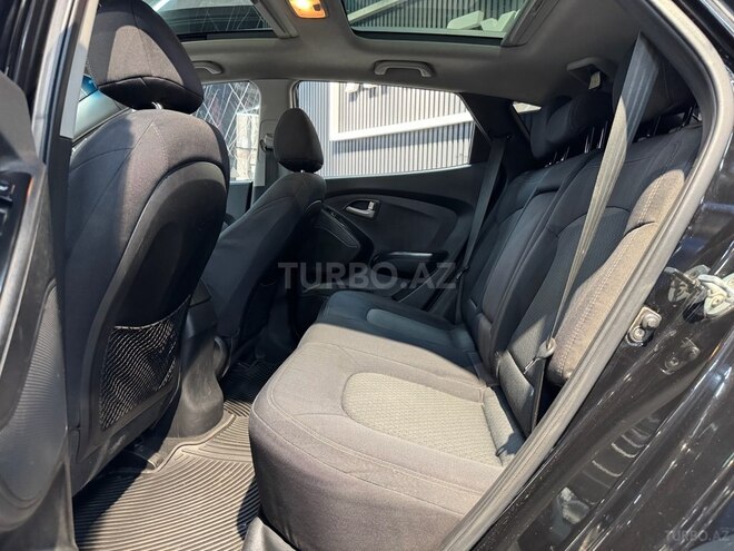 Hyundai ix35-16
