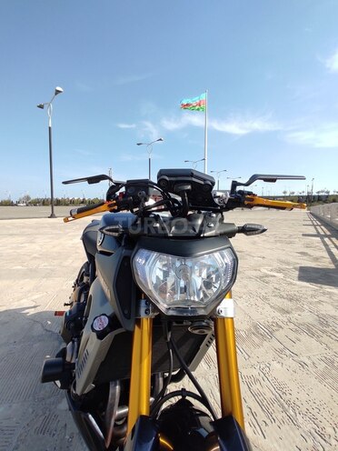 Yamaha MT-09 2014, 10,600 km - 0.9 l - Bakı