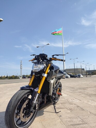 Yamaha MT-09 2014, 10,600 km - 0.9 l - Bakı