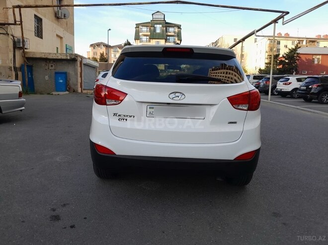 Hyundai Tucson 2015, 201,000 km - 2.0 l - Bakı