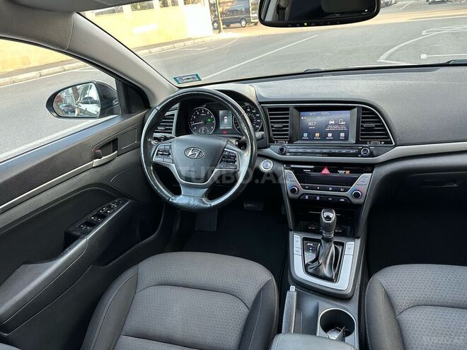 Hyundai Elantra 2017, 122,000 km - 2.0 l - Bakı