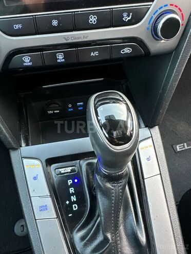 Hyundai Elantra 2017, 122,000 km - 2.0 l - Bakı