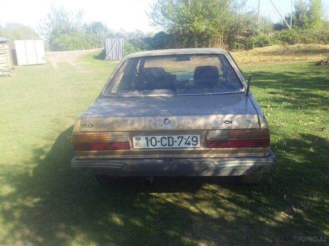 Audi 80 1982, 300,000 km - 1.6 l - Bakı