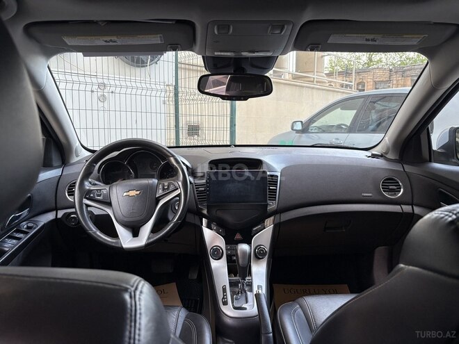 Chevrolet Cruze-11