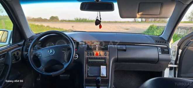 Mercedes E 320 1999, 363,580 km - 3.2 l - Hacıqabul