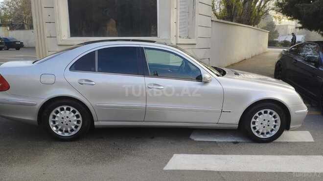 Mercedes E 240 2004, 182,000 km - 2.4 l - Bakı