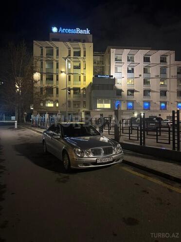 Mercedes E 240 2004, 182,000 km - 2.4 l - Bakı