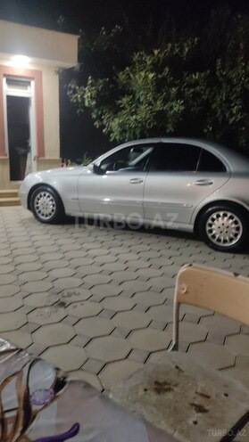 Mercedes E 240 2004, 182,000 km - 2.4 l - Bakı