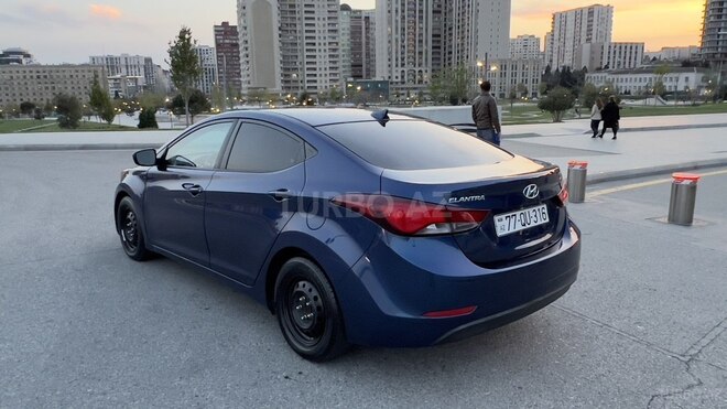 Hyundai Elantra 2015, 207,605 km - 1.8 l - Bakı