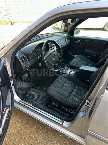 Mercedes C 240 1998, 327,000 km - 2.4 l - Şirvan