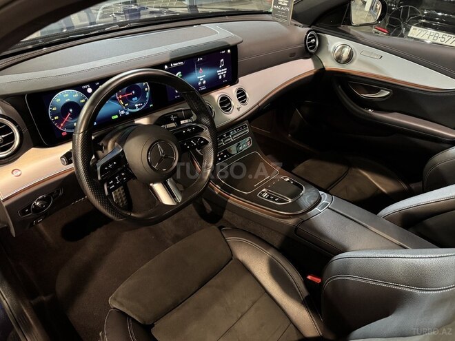 Mercedes E 300 e-8