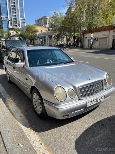 Mercedes E 230 1996, 435,220 km - 2.3 l - Bakı