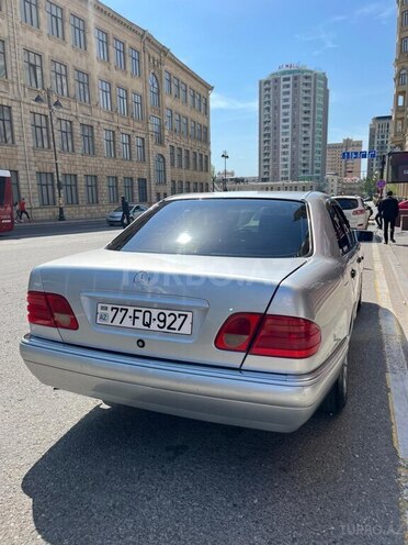 Mercedes E 230 1996, 435,220 km - 2.3 l - Bakı