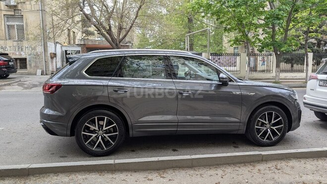 Volkswagen Touareg 2019, 127,000 km - 3.0 л - Bakı