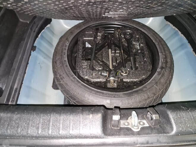 Kia Niro 2017, 240,795 km - 1.6 л - Gəncə