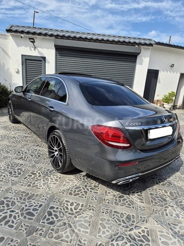 Mercedes E 220 d 2016, 245,000 km - 2.0 l - Bakı