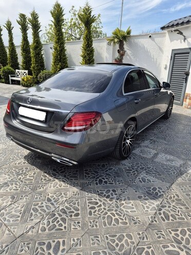 Mercedes E 220 d 2016, 245,000 km - 2.0 l - Bakı