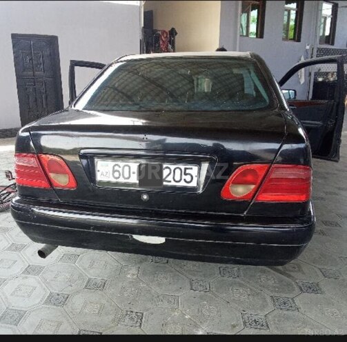 Mercedes E 200 1998, 377,586 km - 2.0 л - Qazax