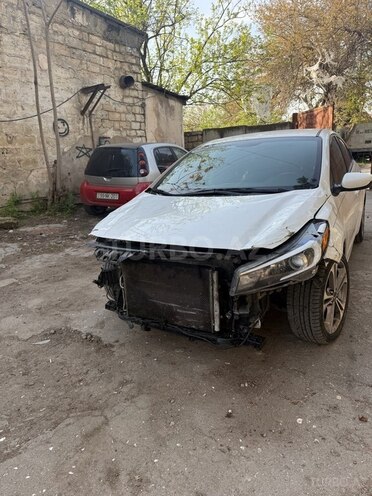 Kia Forte 2016, 720,000 km - 2.0 l - Bakı